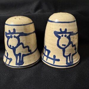 Pottery Salt & Pepper Shakers Cow With Fence-similar To Salmon Falls Cow